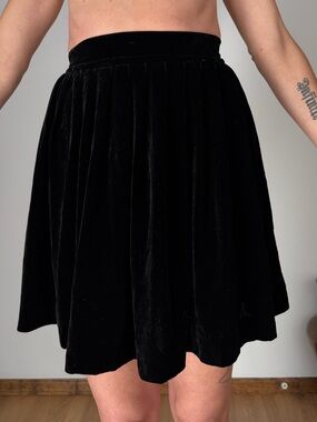 KIKIT VINTAGE Maurice Sasson Silk Rayon Black Velvet Skater Skirt -